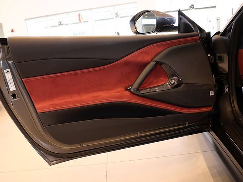 Certified 2021 Ferrari 812 GTS RWD image 97