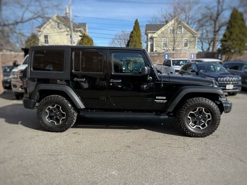 Used 2017 Jeep Wrangler Unlimited Sport w/ Connectivity Group image 4