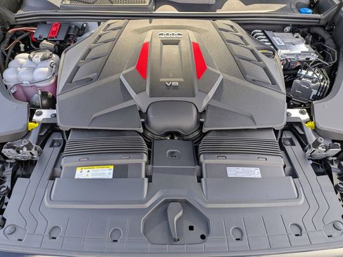 New 2026 Audi SQ8 Premium Plus AWD/4WD image 12