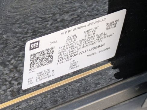 Used 2023 Chevrolet Traverse RS image 31