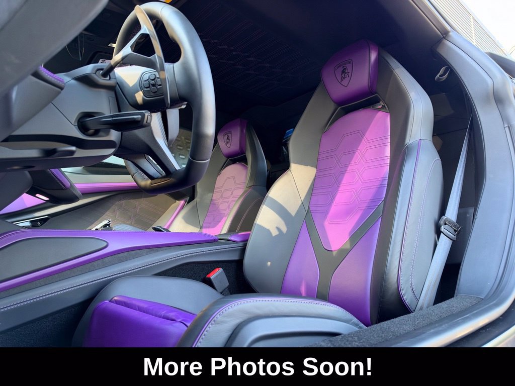 Used 2025 Lamborghini Revuelto AWD/4WD image 4