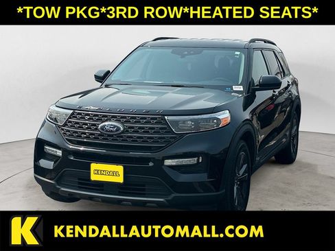 Used 2024 Ford Explorer XLT w/ Equipment Group 202A RWD image 1