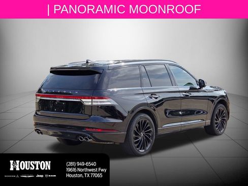 Used 2022 Lincoln Aviator Reserve w/ Equipment Group 201A AWD/4WD image 4