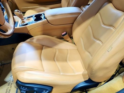 Used 2013 Maserati GranTurismo Sport image 14