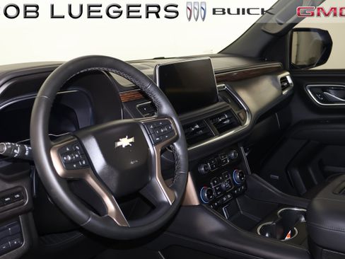 Certified 2024 Chevrolet Tahoe High Country AWD/4WD image 11
