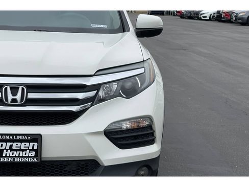 Certified 2018 Honda Pilot EX image 19