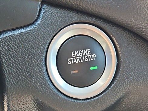 Used 2023 Chevrolet Equinox LT FWD image 16