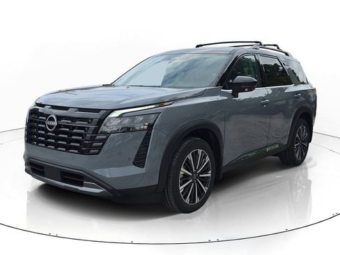 New 2026 Nissan Pathfinder Platinum AWD/4WD image 3