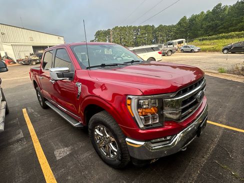 Used 2023 Ford F150 Lariat w/ Trailer Tow Package AWD/4WD image 4
