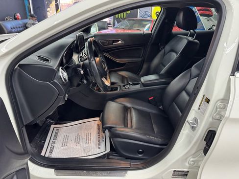 Used 2017 Mercedes-Benz GLA 250 4MATIC image 10