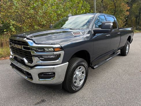 New 2026 RAM 2500 Tradesman image 3