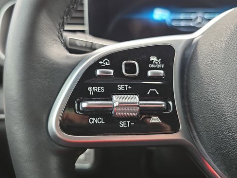 Certified 2022 Mercedes-Benz GLS 450 4MATIC image 18