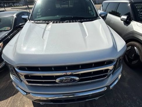 Used 2021 Ford F150 Lariat AWD/4WD image 4