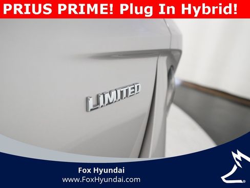 Used 2021 Toyota Prius Prime Limited w/ Carpet Mat Package (TMS) image 33