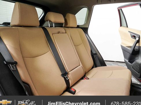 Used 2023 Toyota RAV4 LE AWD/4WD image 19