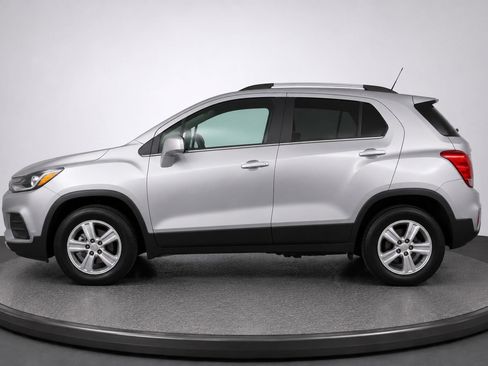 Used 2019 Chevrolet Trax LT w/ LT Convenience Package FWD image 21