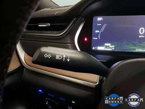 Used 2022 Jeep Grand Cherokee Summit image 32