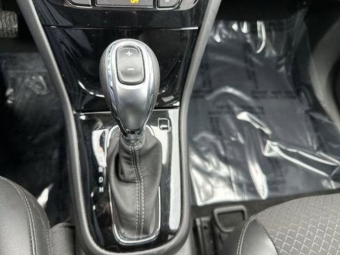 Certified 2022 Buick Encore Preferred w/ Safety Package II image 23