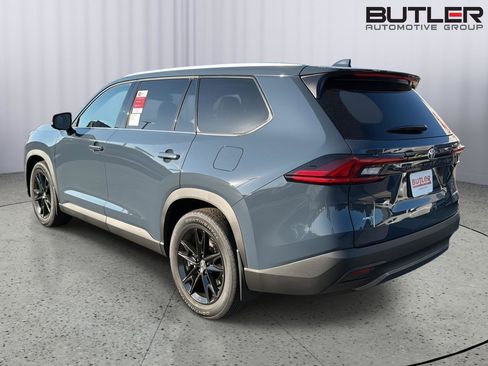 New 2026 Toyota Grand Highlander AWD image 4
