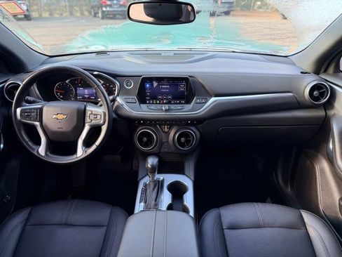 Certified 2022 Chevrolet Blazer LT w/ LPO, Black Accent Package image 20