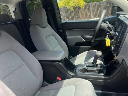 Used 2016 Chevrolet Colorado W/T w/ WT Convenience Package AWD/4WD image 10