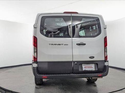 Used 2025 Ford Transit 250 Low Roof w/ Exterior Upgrade Package RWD image 7