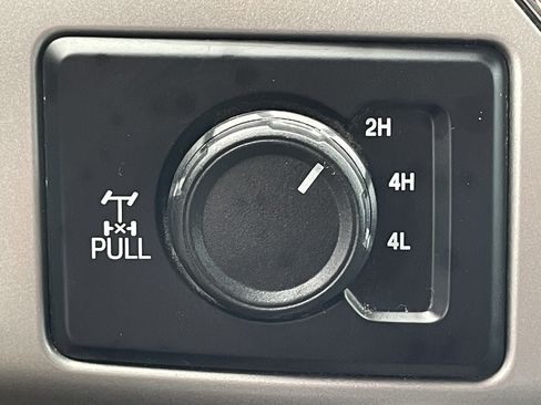 Used 2022 Ford F250 Lariat AWD/4WD image 17