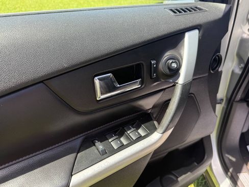 Used 2012 Ford Edge Limited FWD image 14