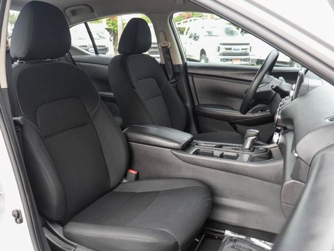 Used 2023 Nissan Sentra S image 27