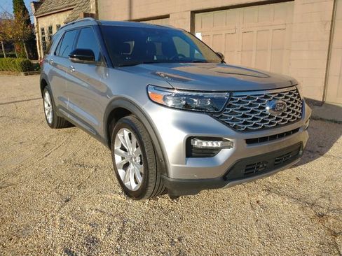 Used 2021 Ford Explorer Platinum w/ Equipment Group 601A image 21