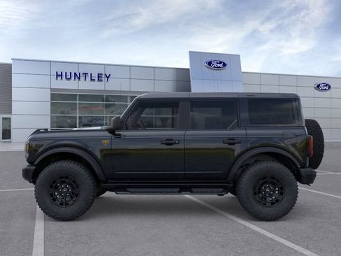 New 2026 Ford Bronco Badlands AWD/4WD image 3