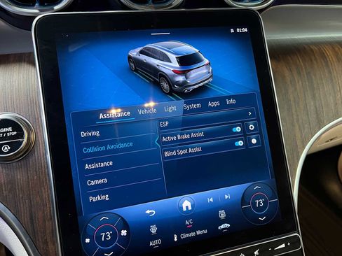 Certified 2025 Mercedes-Benz GLC 300 4MATIC image 38