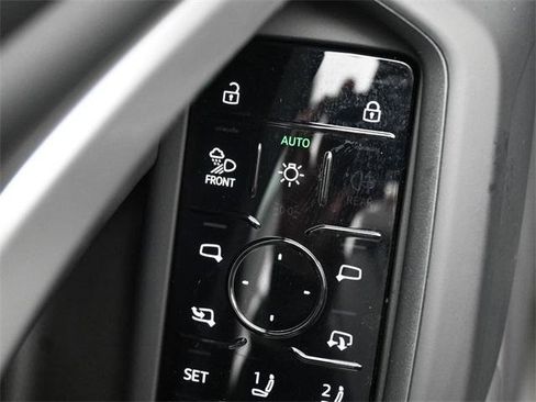 Certified 2025 Audi Q5 Premium w/ Convenience Package image 12