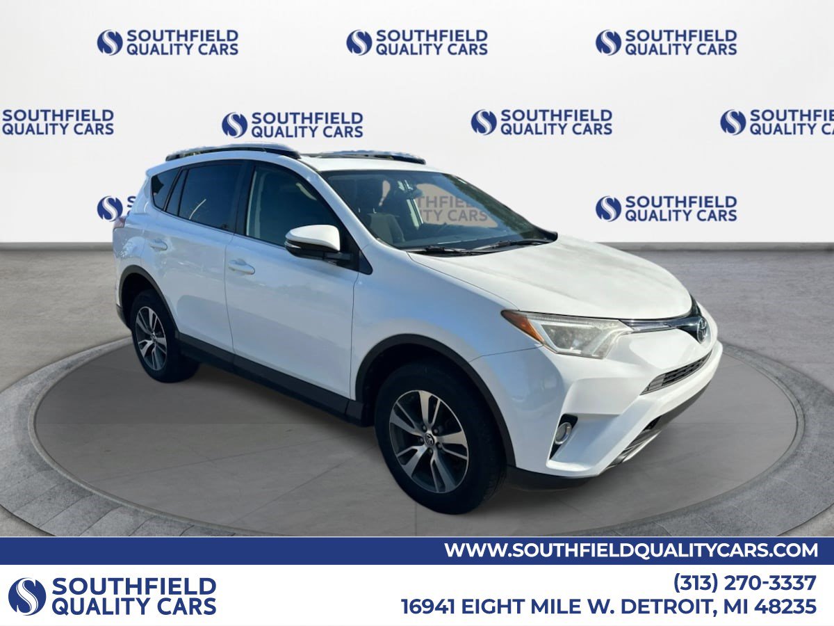Used 2016 Toyota RAV4 XLE AWD/4WD image 1