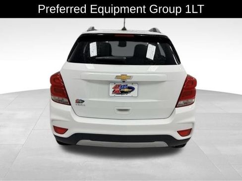 Certified 2021 Chevrolet Trax LT w/ Premium Seat Package FWD image 4