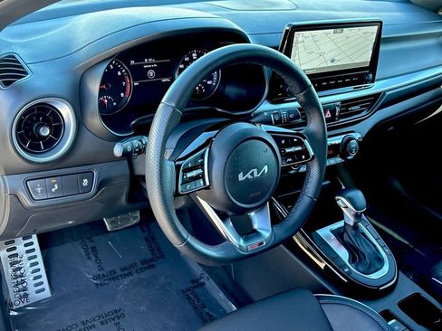 Used 2024 Kia Forte GT-Line image 10