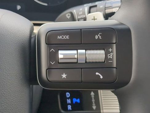 Used 2024 Hyundai Santa Fe Limited image 25