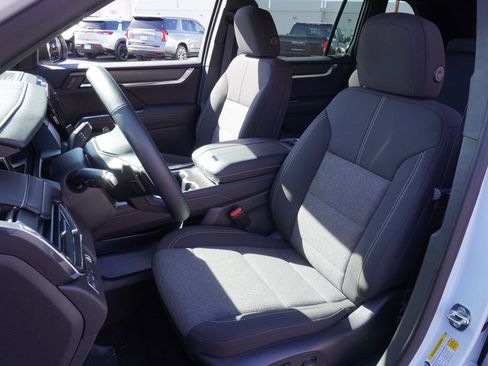 New 2025 GMC Acadia Elevation image 14