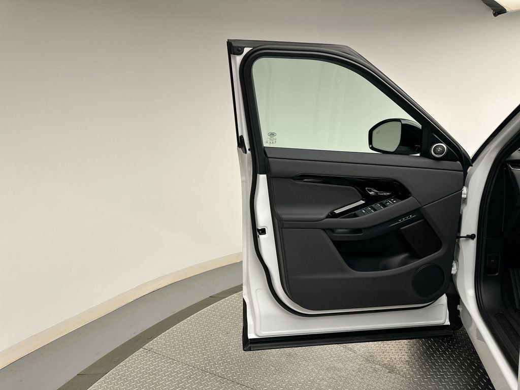 Certified 2026 Land Rover Range Rover Evoque S AWD/4WD image 9