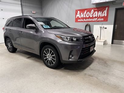 Used 2018 Toyota Highlander SE