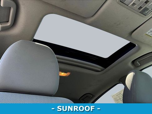 Used 2016 Honda HR-V EX image 27