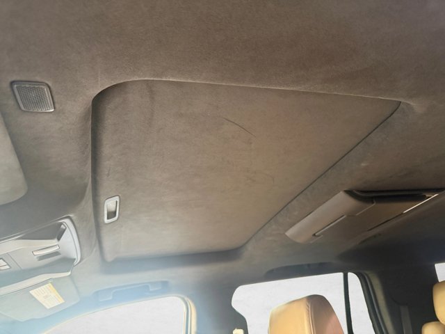 Used 2018 Cadillac Escalade Platinum AWD/4WD image 14