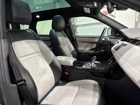 Used 2020 Land Rover Range Rover Evoque R-Dynamic S image 55