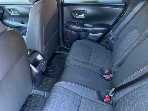 Used 2025 Honda HR-V Sport image 4