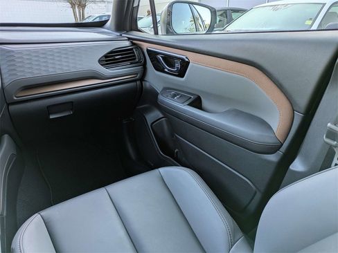 Used 2025 Subaru Forester Sport w/ Protection Package (1PH) image 20