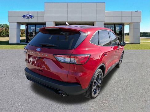 Certified 2022 Ford Escape SE w/ SE Sport Appearance Package image 2