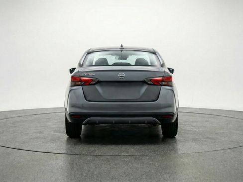 Used 2025 Nissan Versa SV image 7