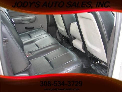 Used 2008 Chevrolet Silverado 3500 W/T image 16