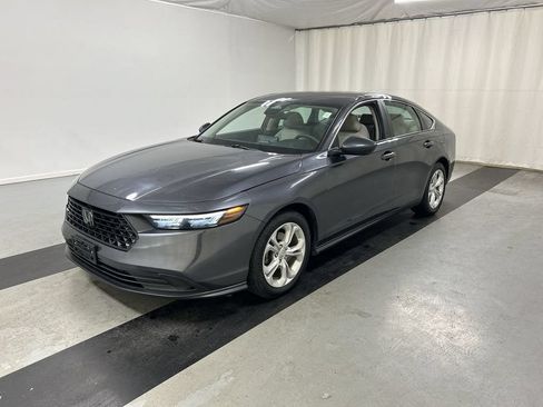 Used 2023 Honda Accord LX image 5