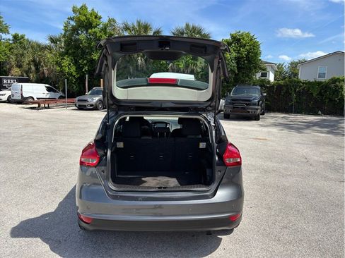 Used 2017 Ford Focus SEL FWD image 34